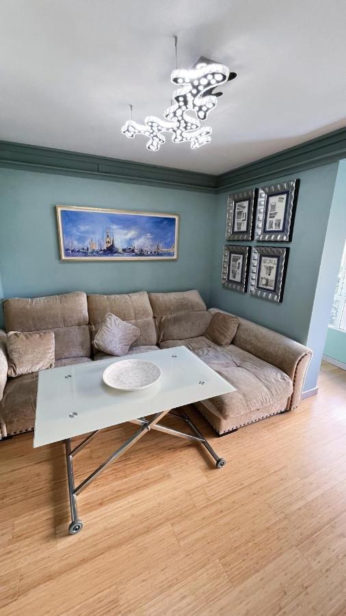 180 Home Luxury N. De Los Angeles Севилья Экстерьер фото